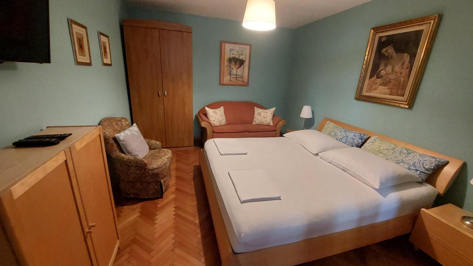 Haus Sonja Apartment Podgora Bagian luar foto
