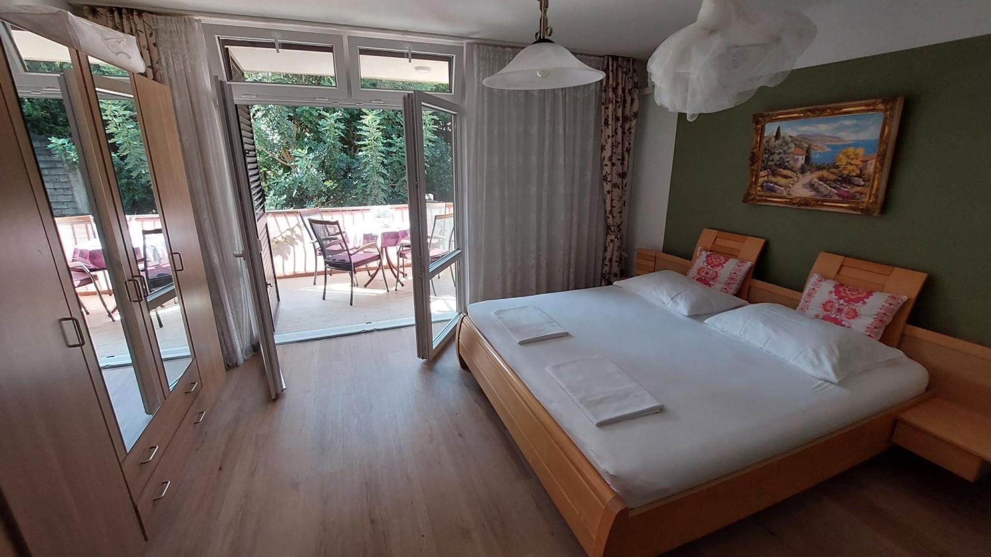 Haus Sonja Apartment Podgora Bagian luar foto