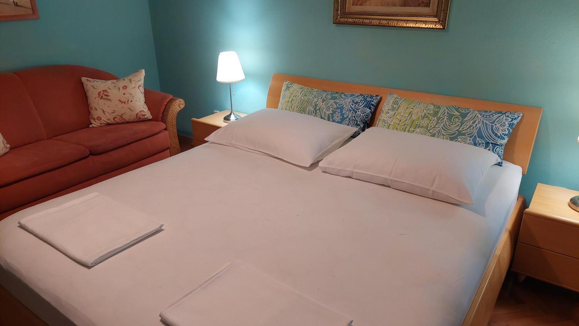 Haus Sonja Apartment Podgora Bagian luar foto