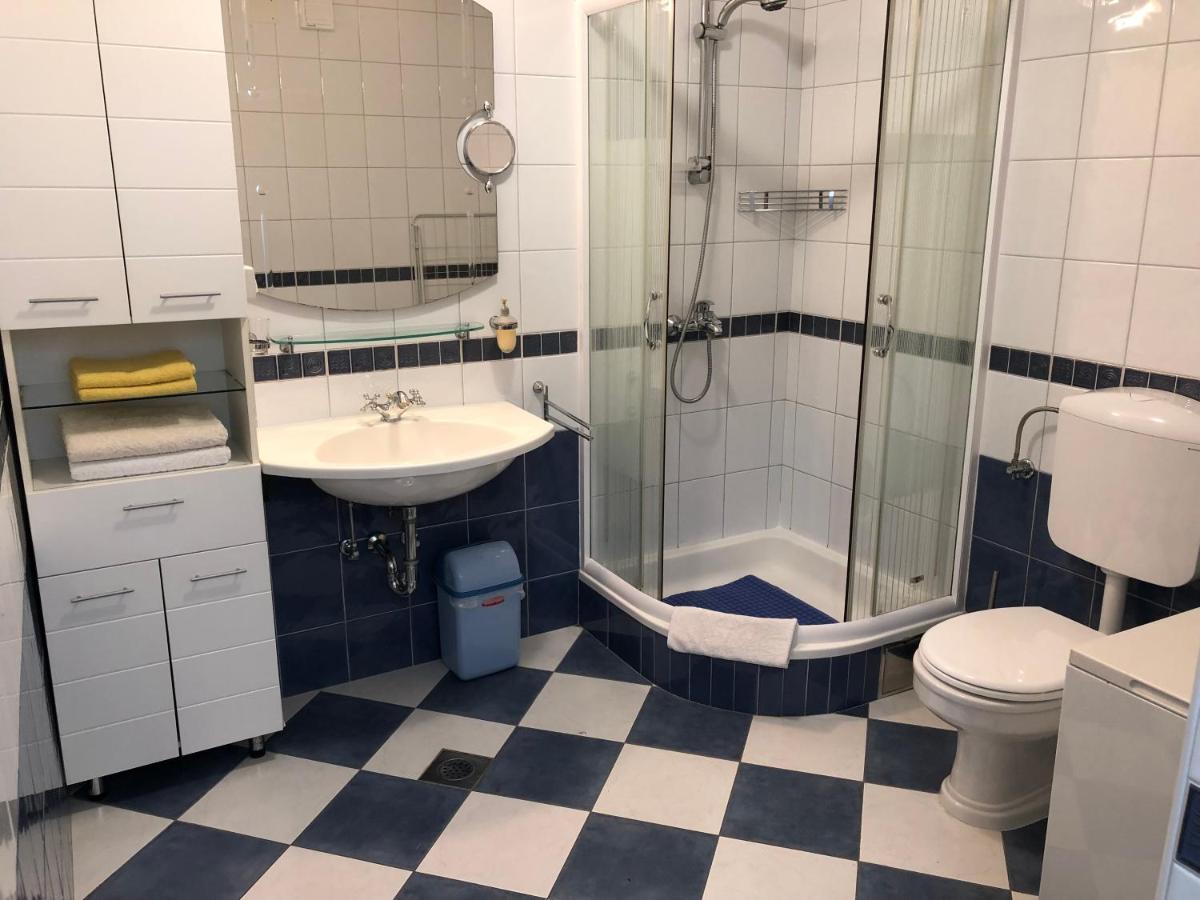Haus Sonja Apartment Podgora Bagian luar foto